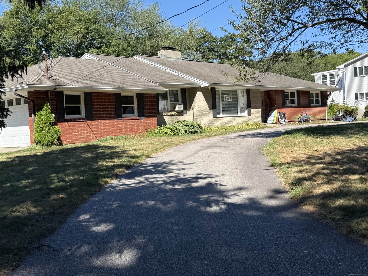 10 Hillcrest Drive - Photo 1