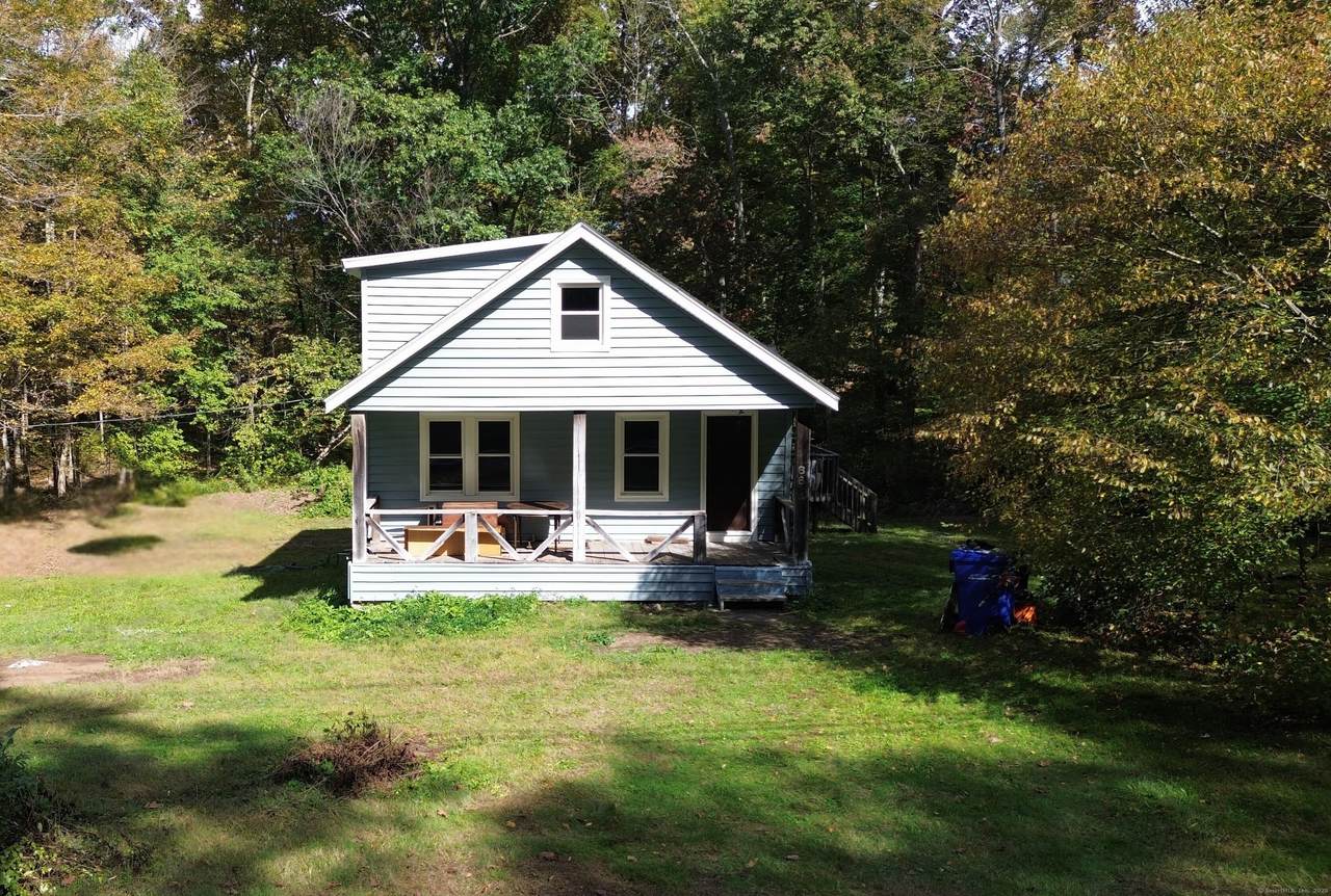 864 Boston Turnpike - Photo 1