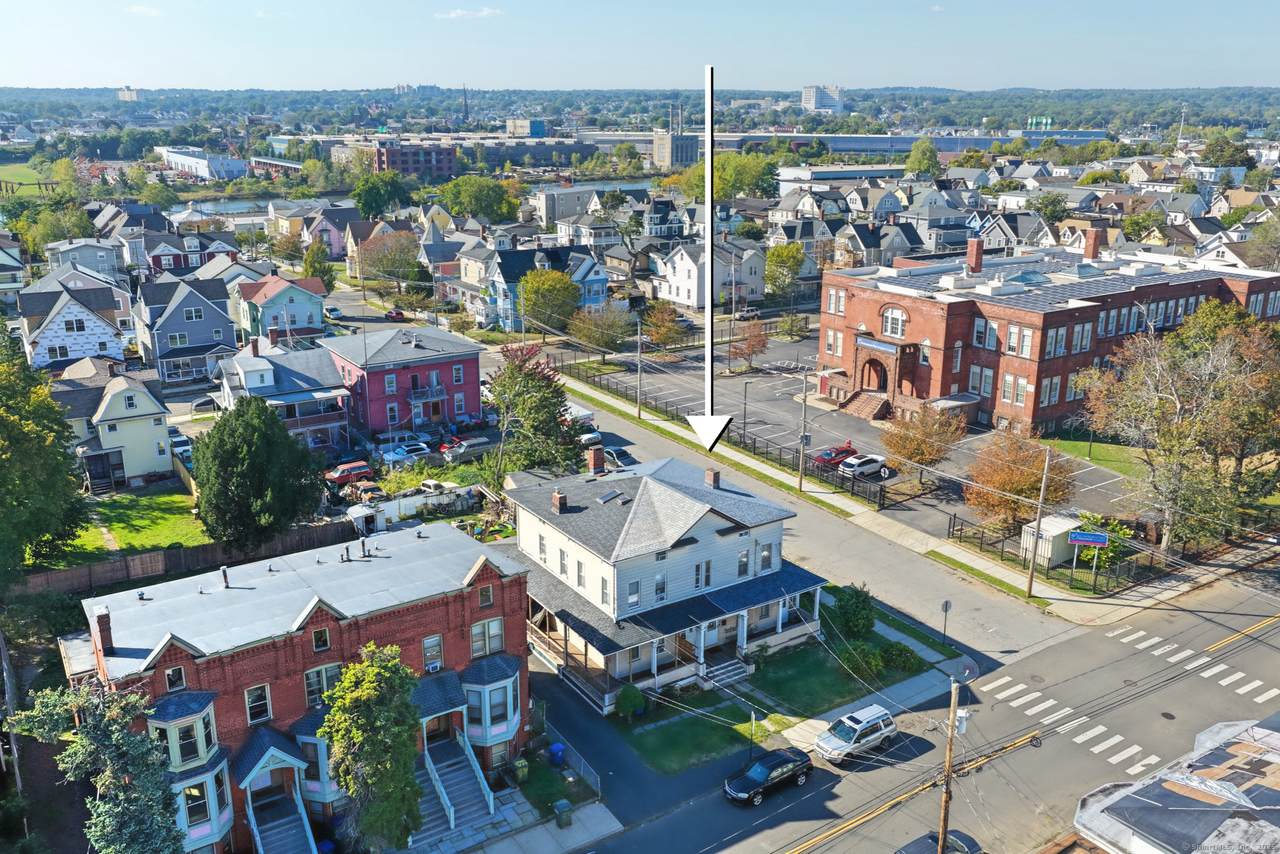 485 Noble Avenue - Photo 1