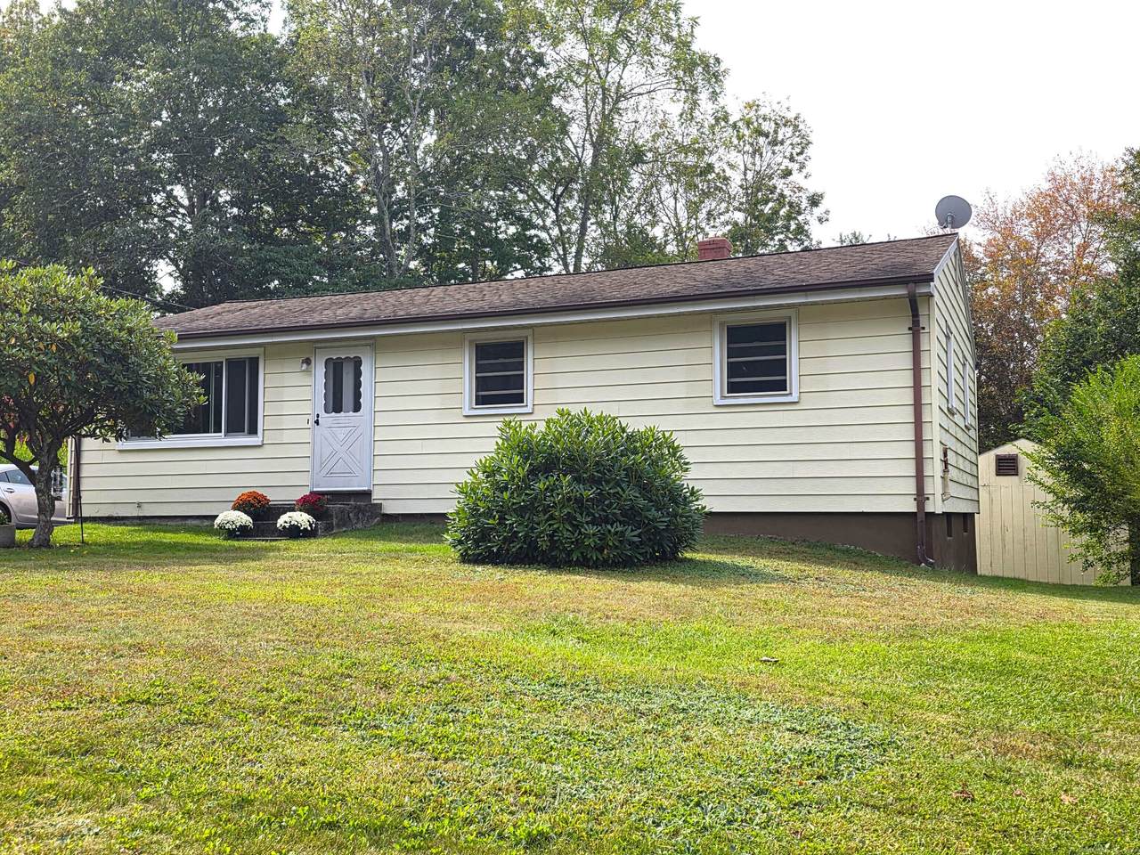 56 Evergreen Lane - Photo 1