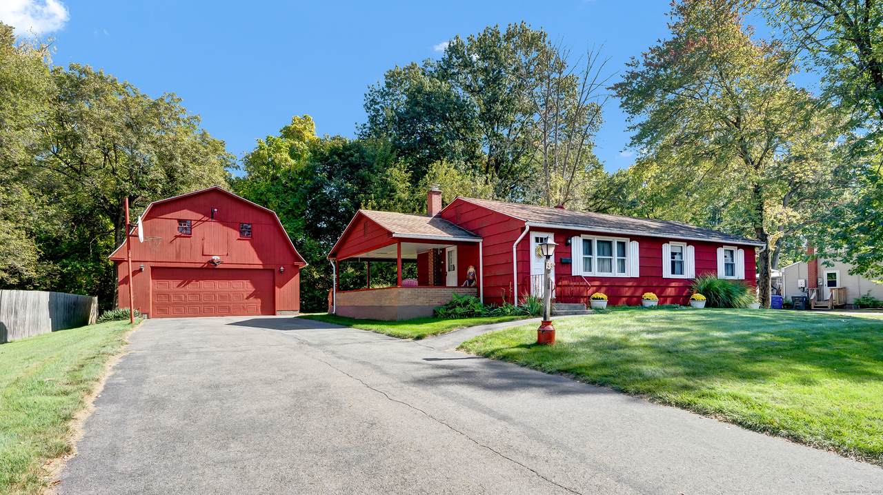 33 Middlesex Drive - Photo 1