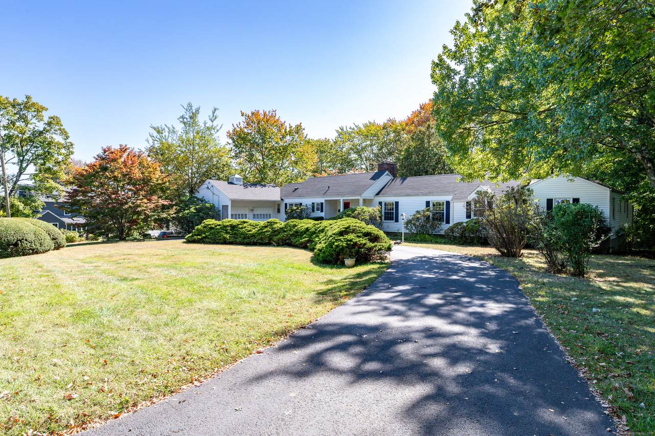 59 Holbrook Drive - Photo 1