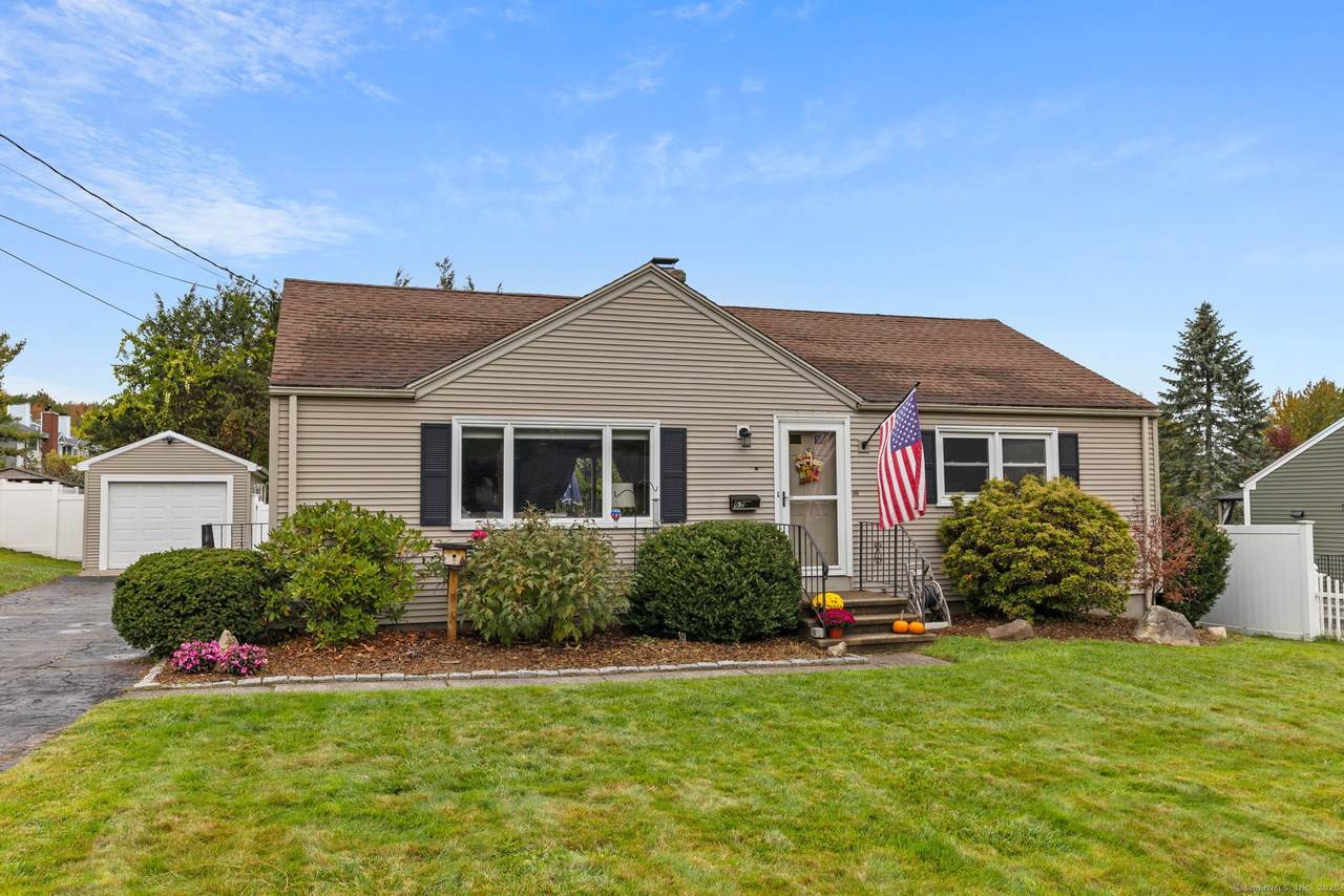 69 Concord Circle - Photo 1