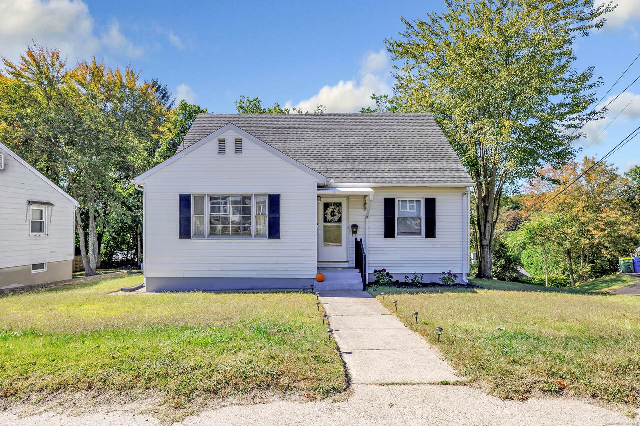 611 Frost Road - Photo 1