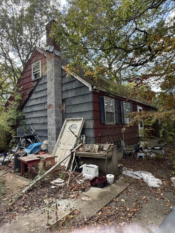 64 Pennsylvania Avenue - Photo 1