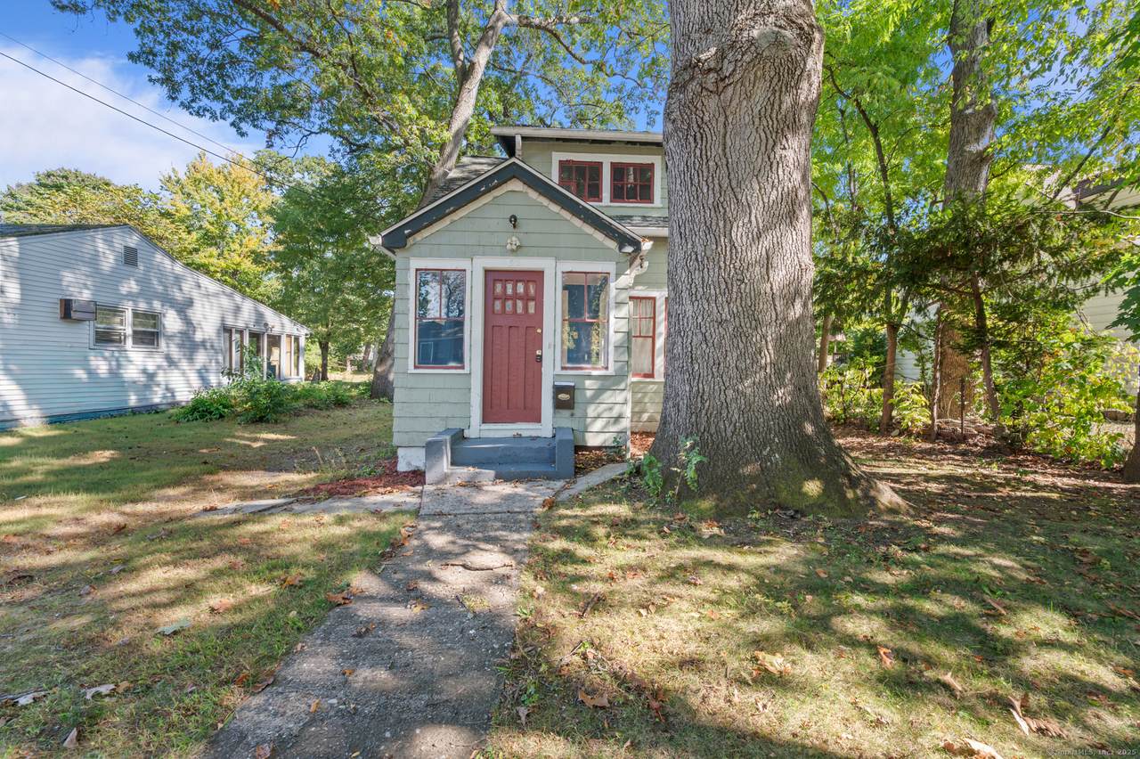 52 Greenwood Avenue - Photo 1