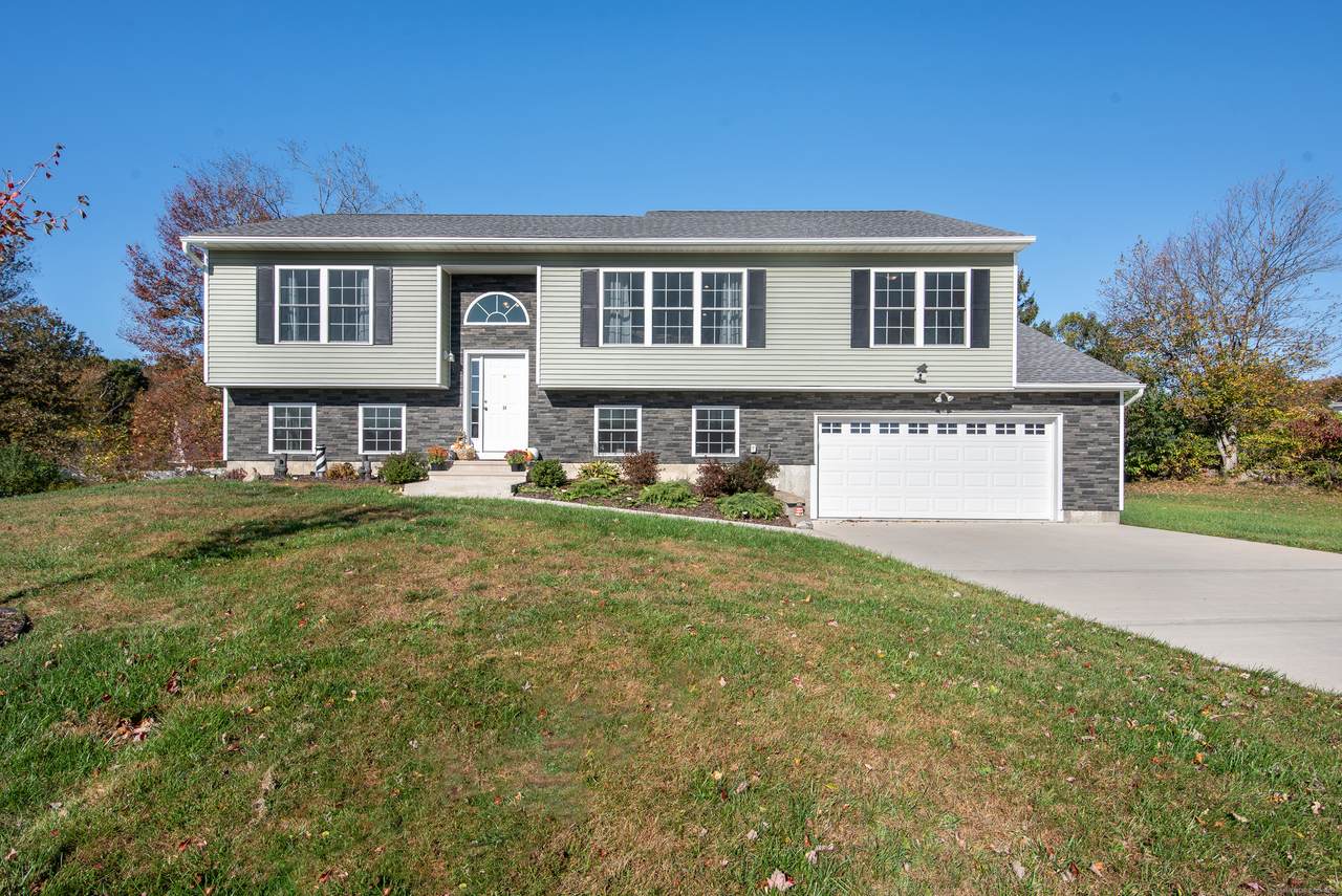 34 Pear Tree Drive - Photo 1