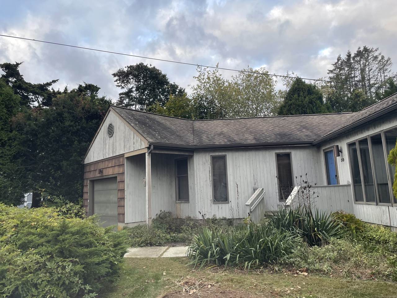 50 Ashworth Avenue - Photo 1