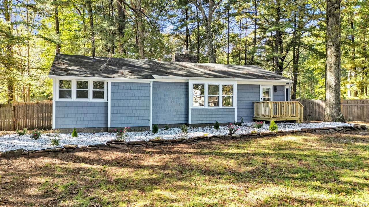 15 Capewell Drive - Photo 1