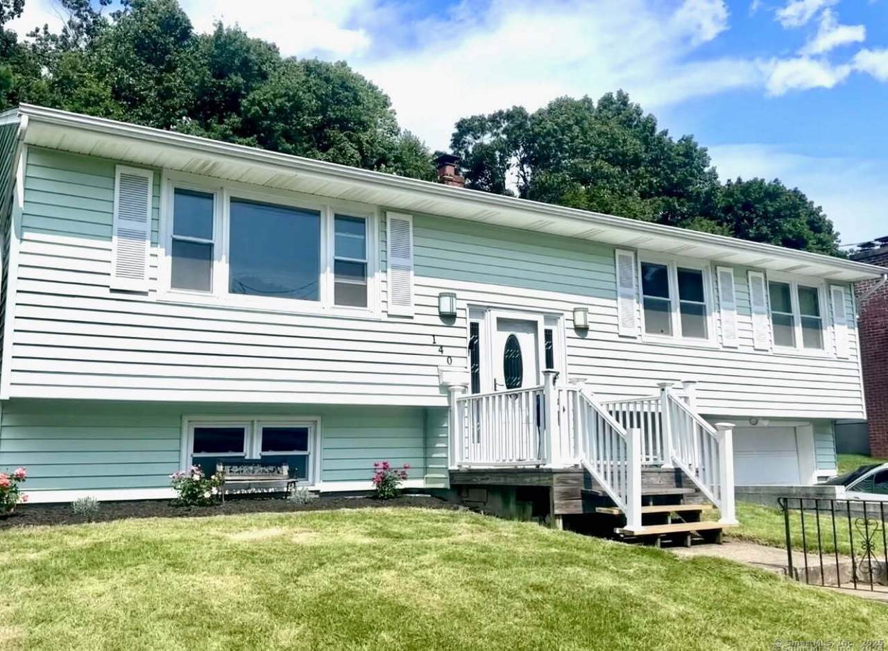 140 Townsend Terrace - Photo 1