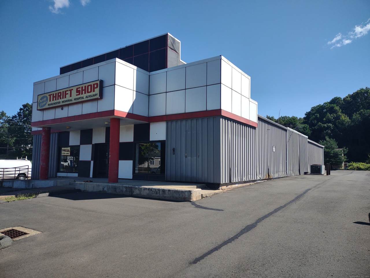 319 Broad Street - Photo 1