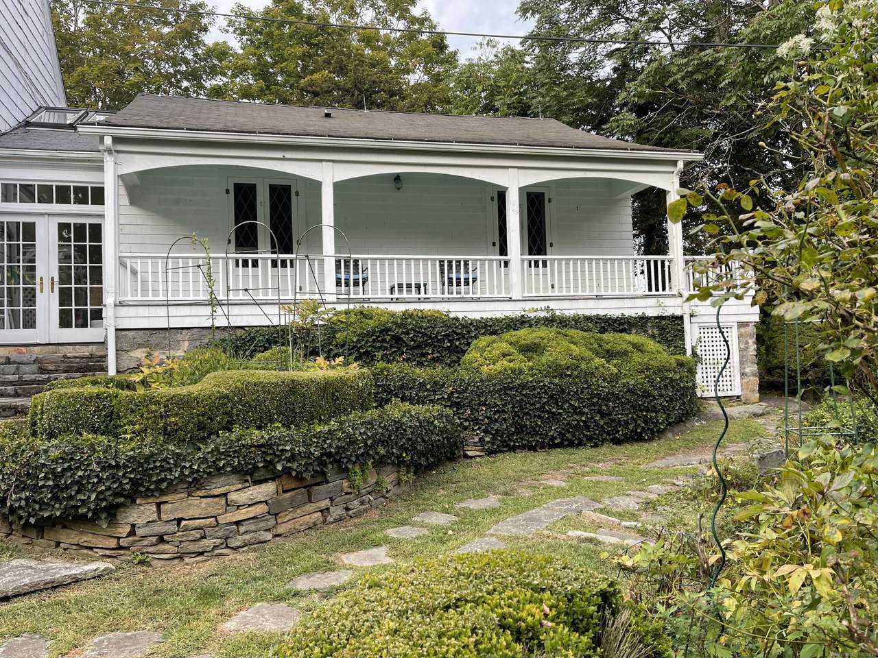 856 Boston Post Road - Photo 1