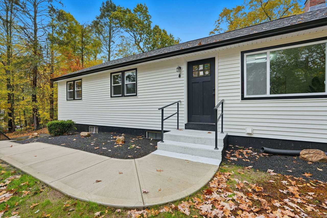 4 Hemlock Circle - Photo 1