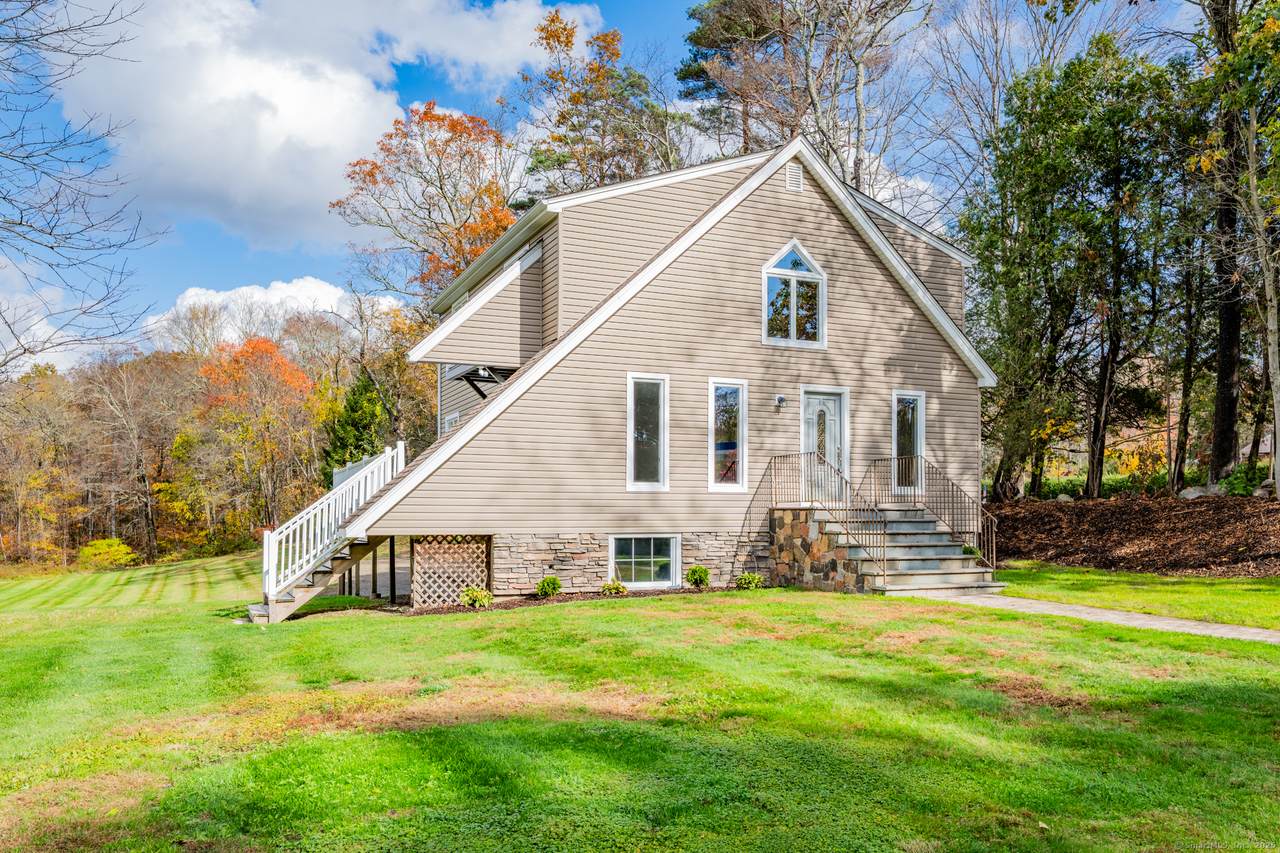 15 Lynns Corner Road - Photo 1