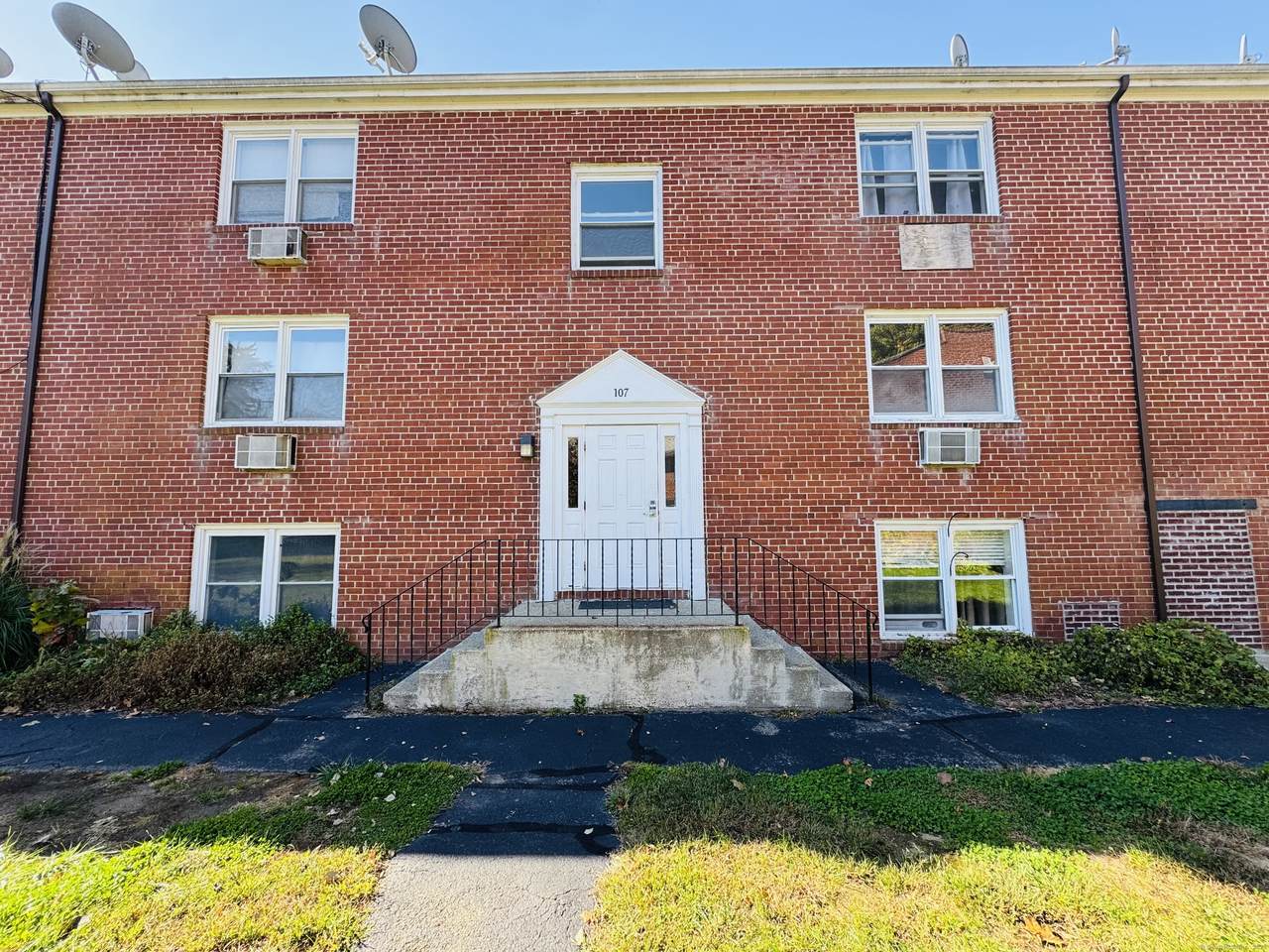 107 Niles Hill Road - Photo 1