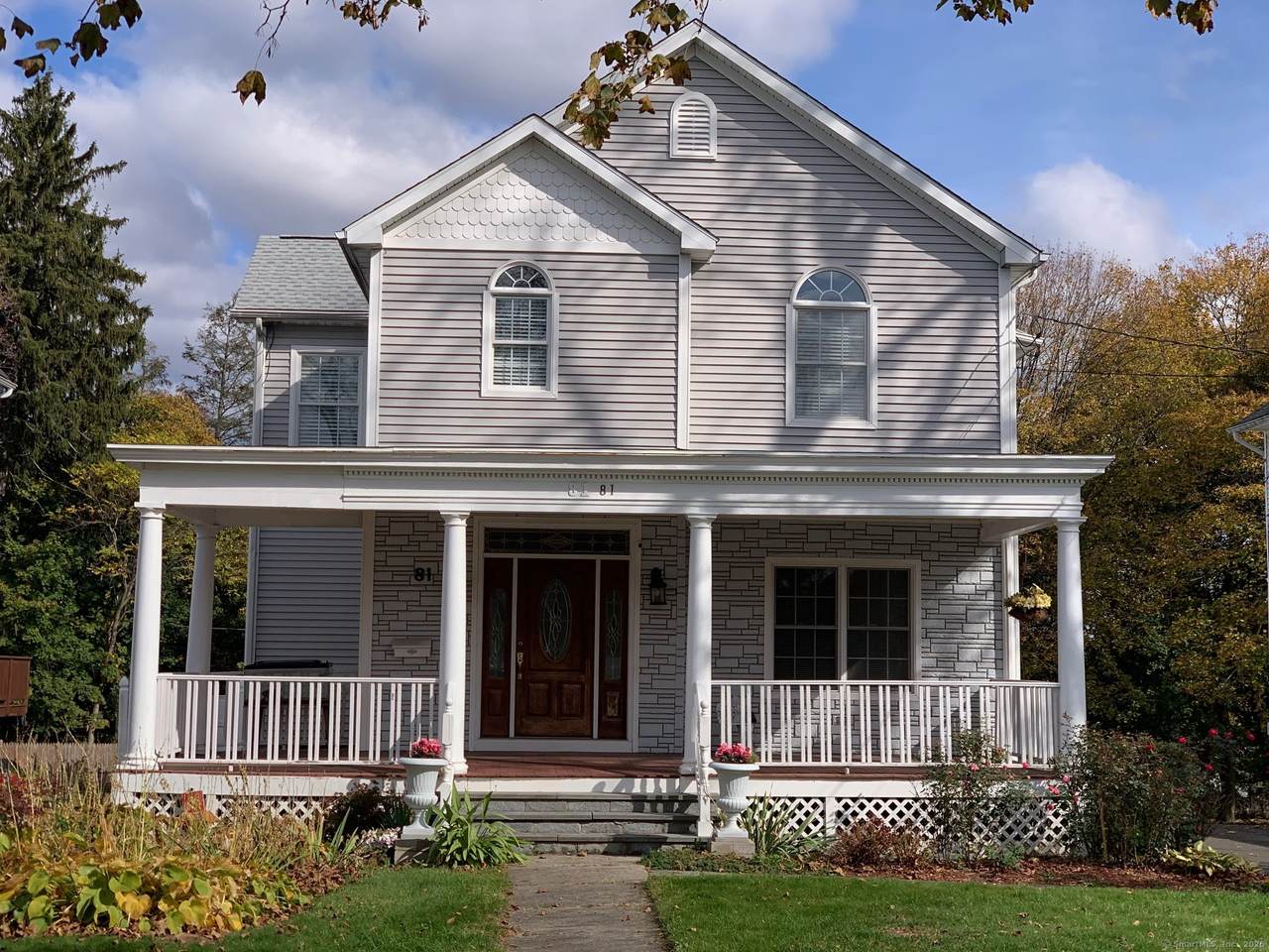 81 Deer Hill Avenue - Photo 1