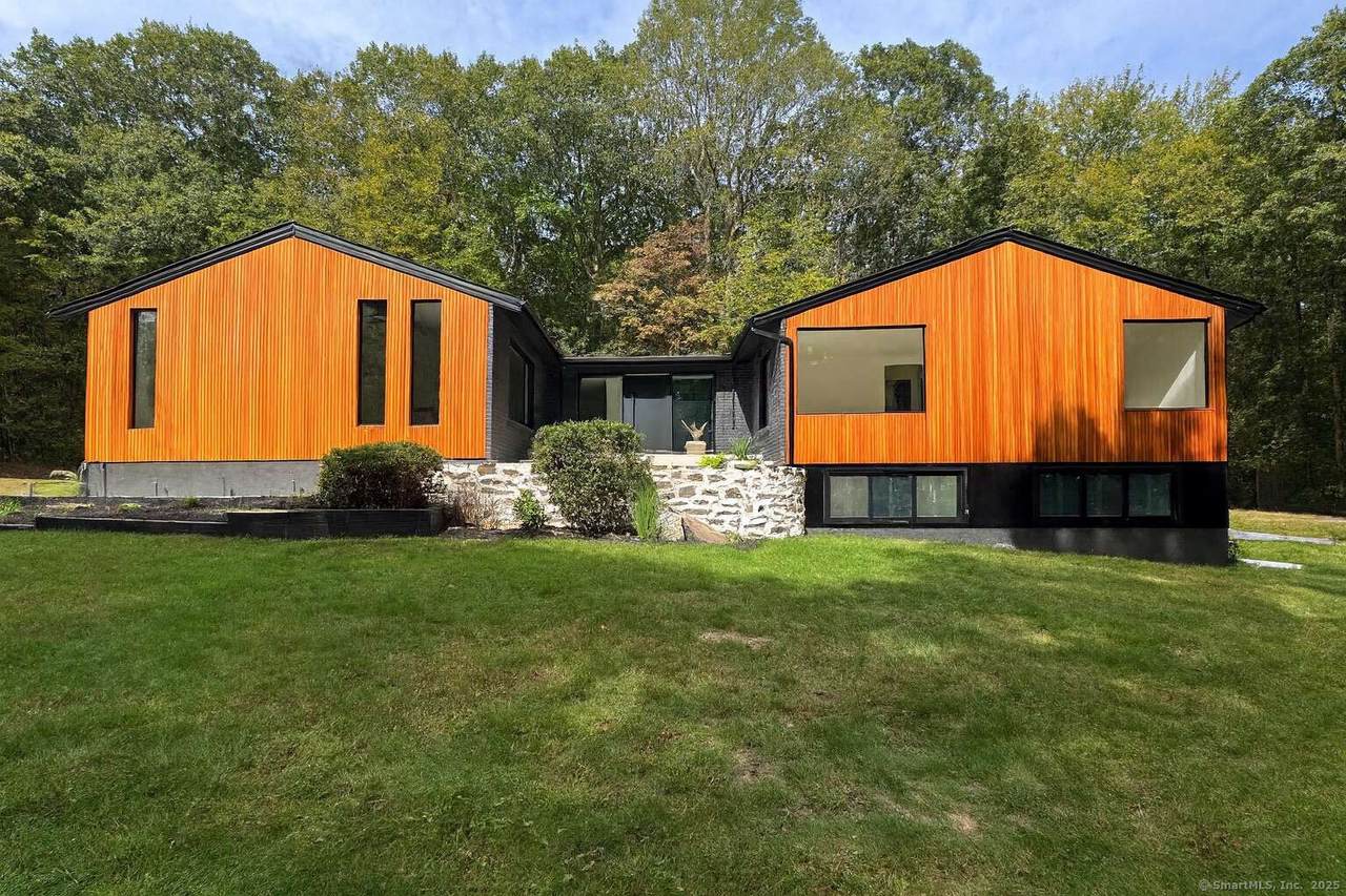 11 Coachman Lane - Photo 1