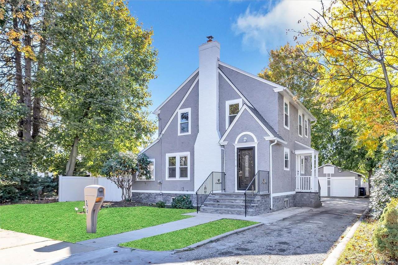 374 Mapledale Place - Photo 1