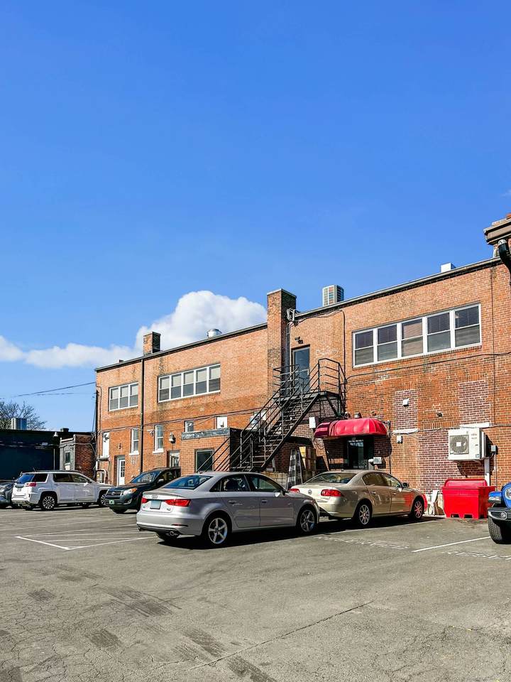 991 Farmington Avenue - Photo 1