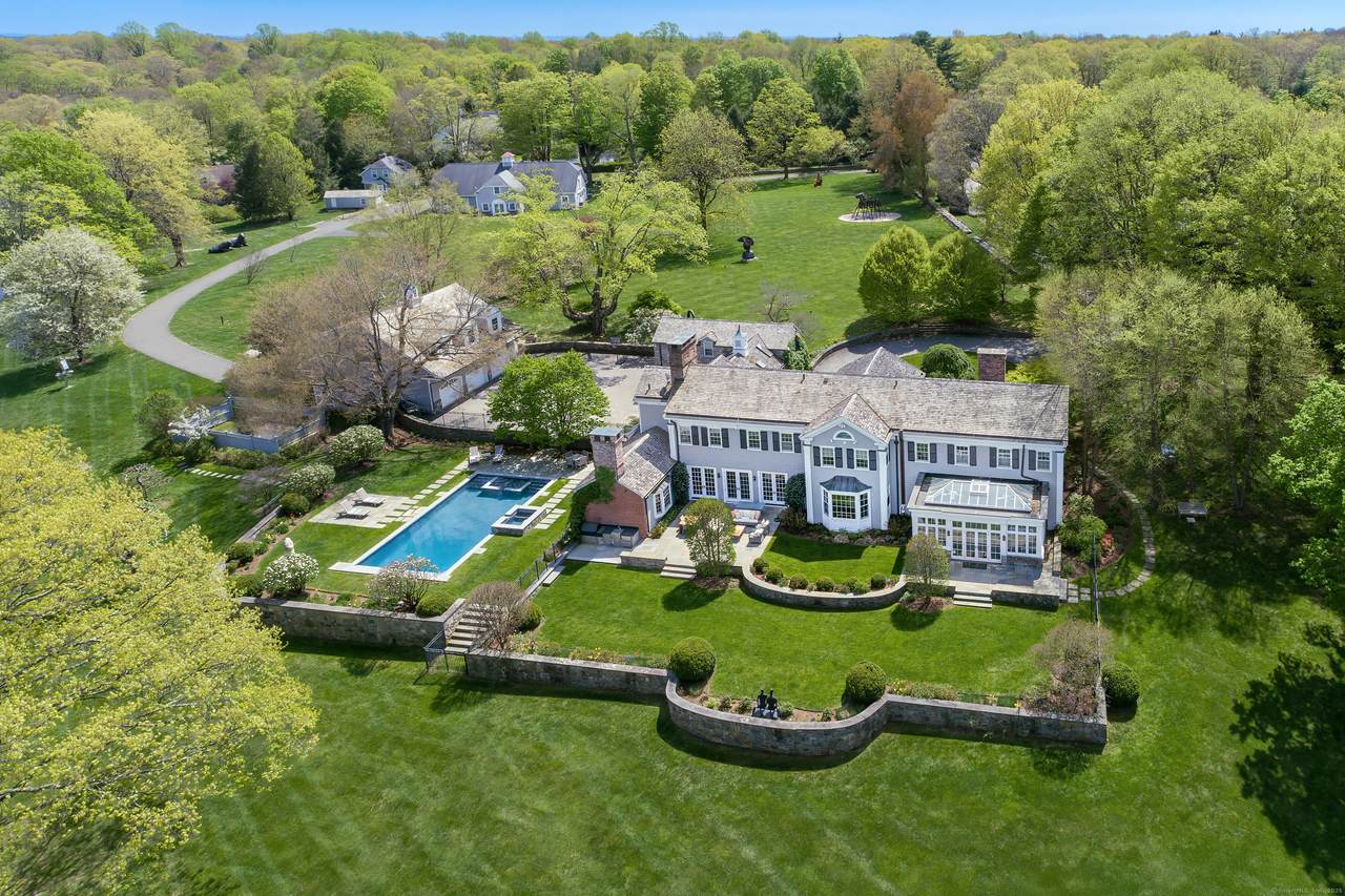 384 West Lane - Photo 1