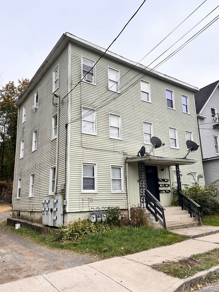 122 Willow Street - Photo 1