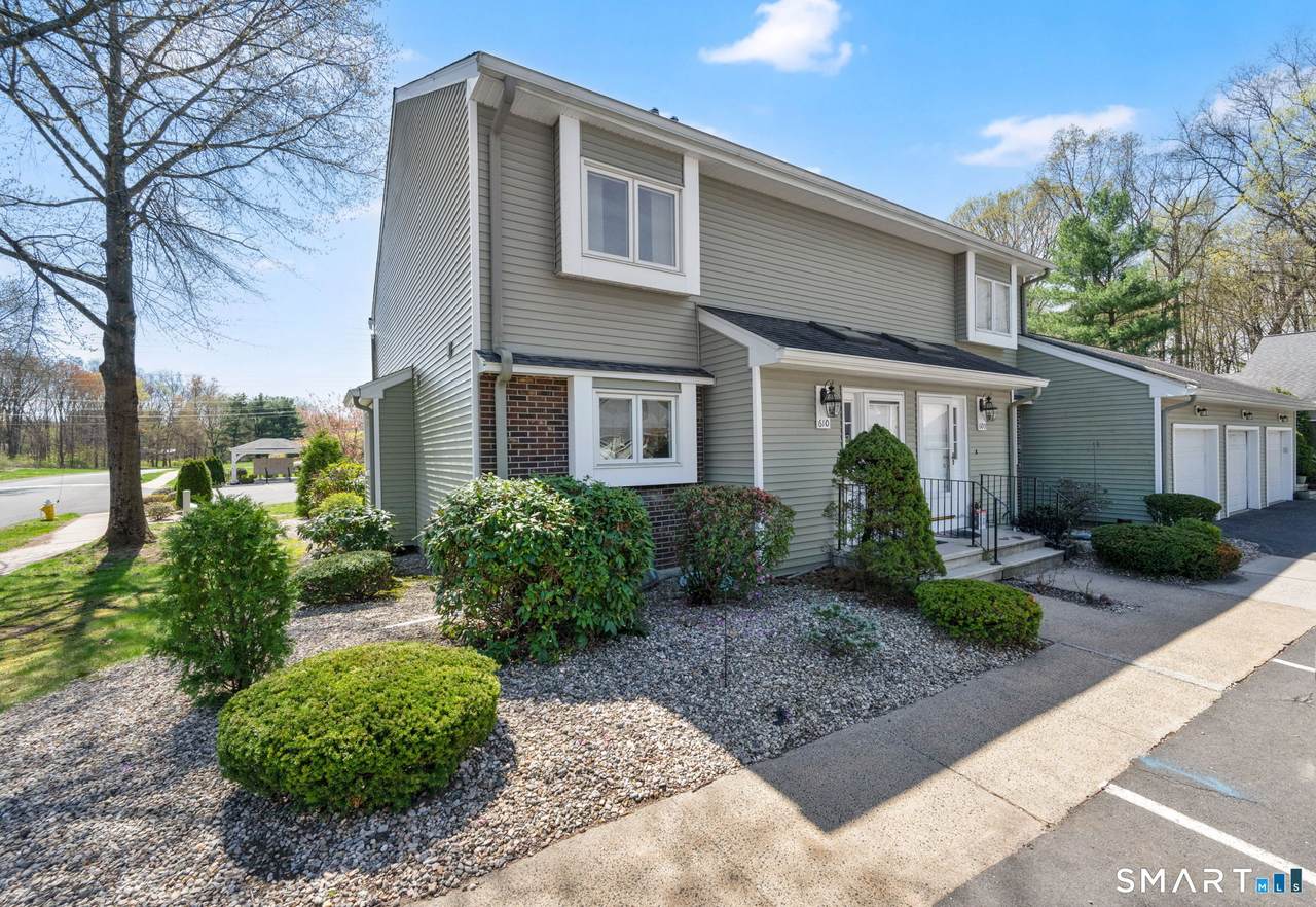 610 Sand Stone Drive - Photo 1