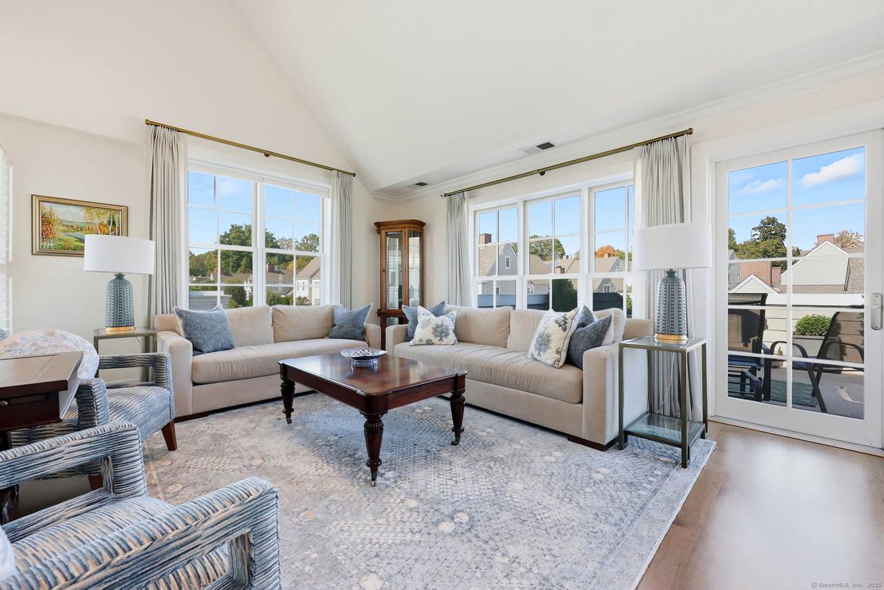 77 Havemeyer Lane - Photo 1