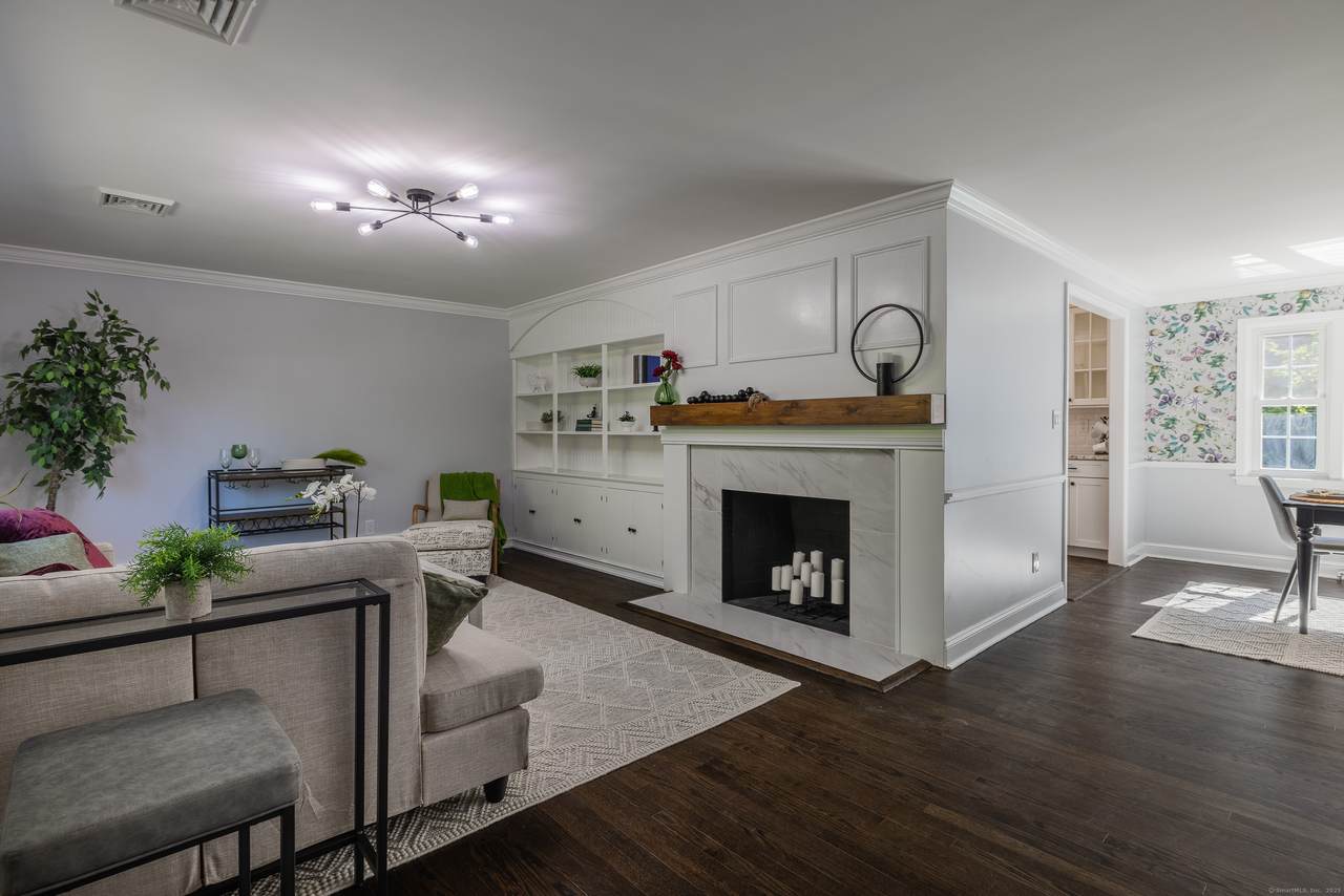 2428 Huntington Turnpike - Photo 1