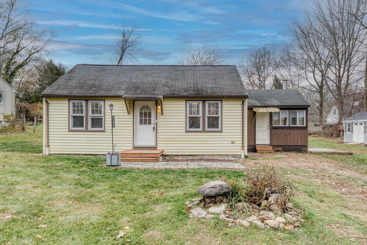 83 Morin Avenue - Photo 1