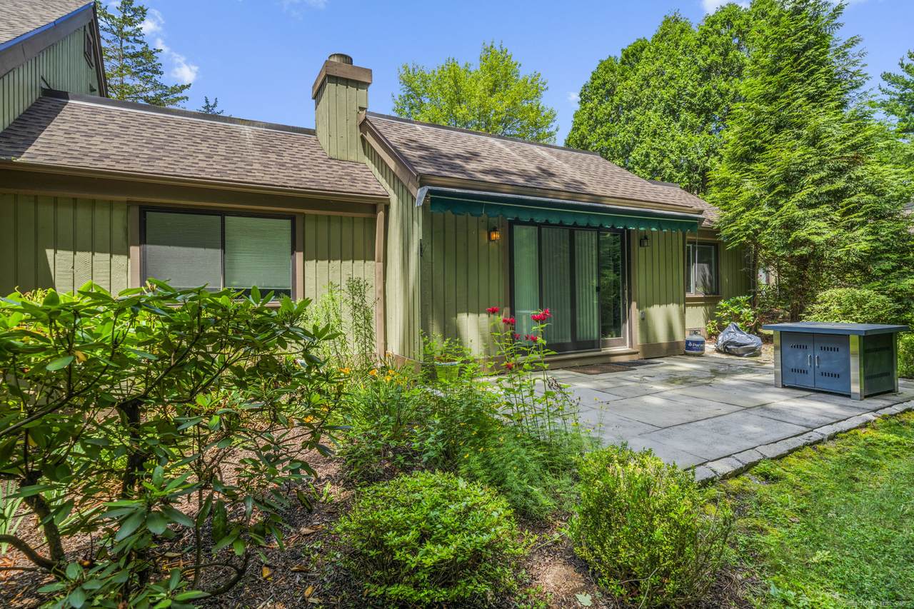 737 Heritage Village - Photo 1