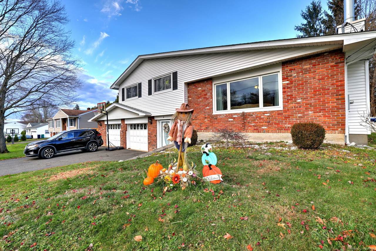 6 Stanley Drive - Photo 1