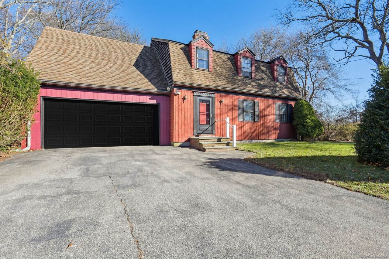 16 Green Avenue - Photo 1