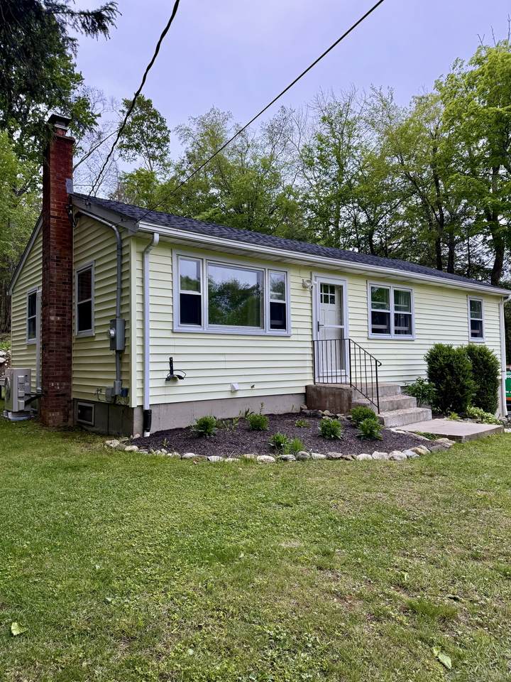 107 Peck Road - Photo 1