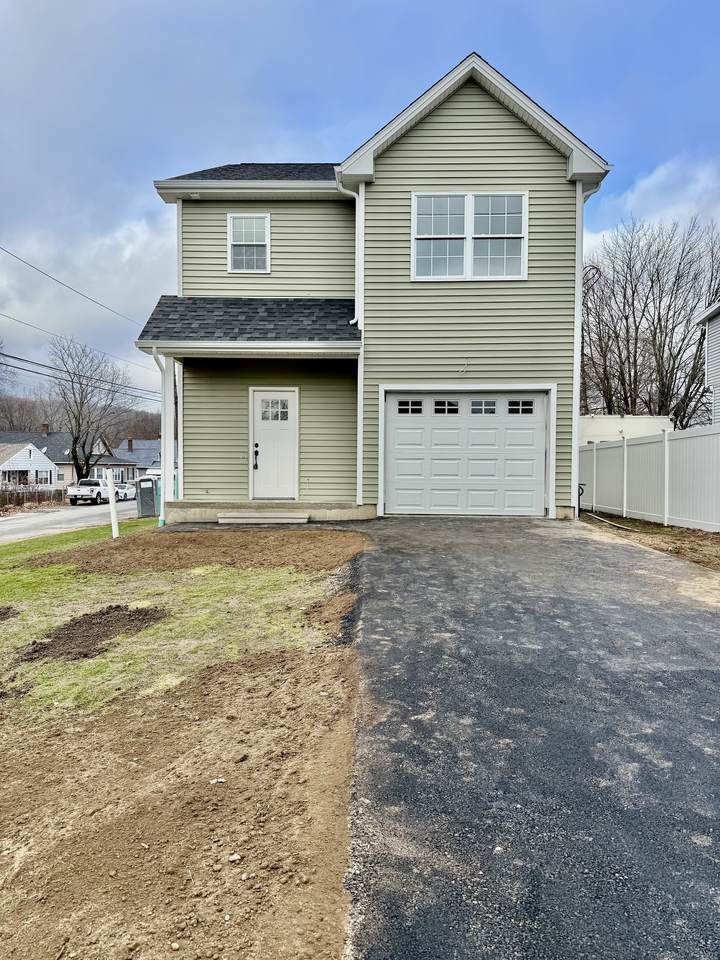 124 Highlawn Street - Photo 1