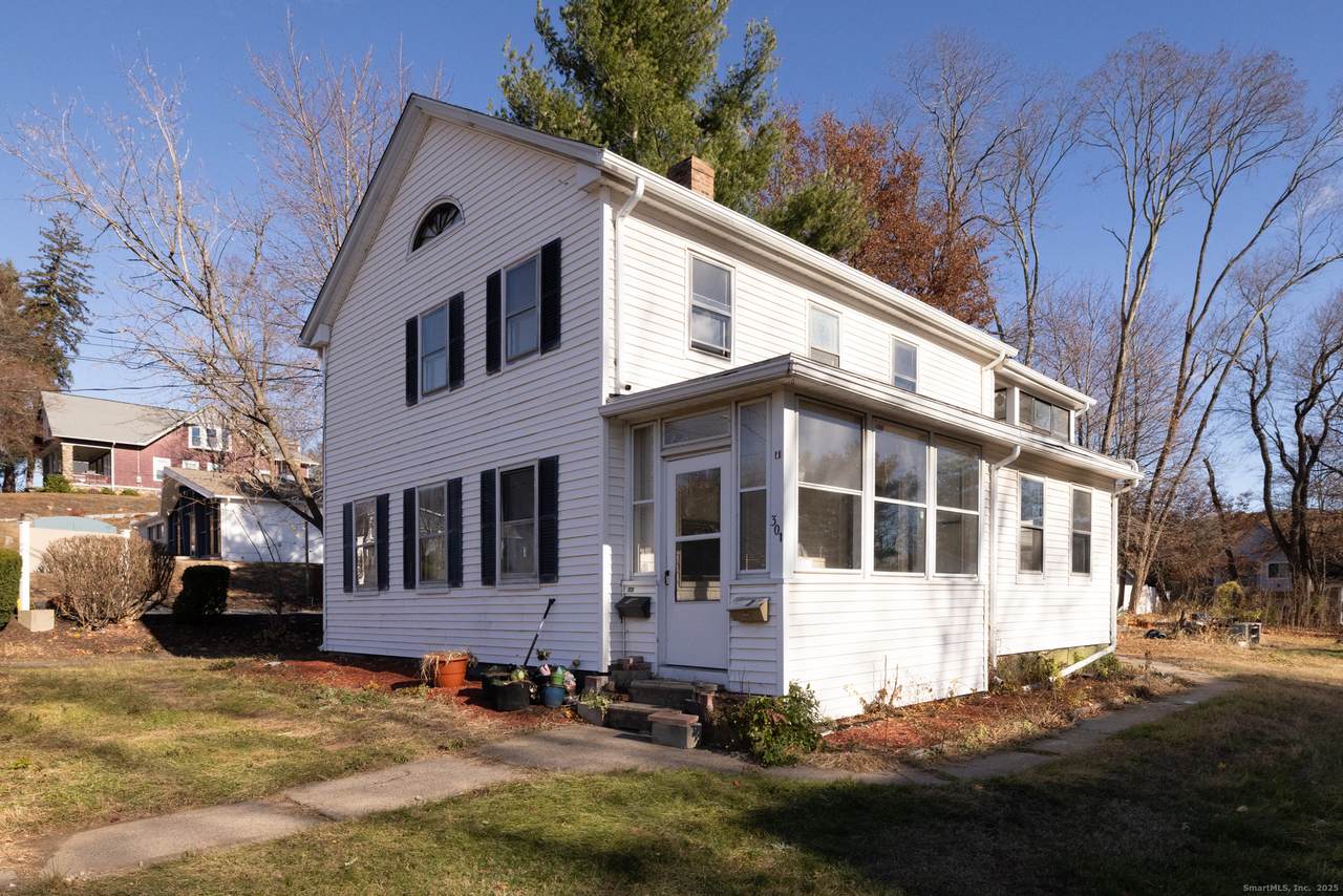 301 Queen Street - Photo 1