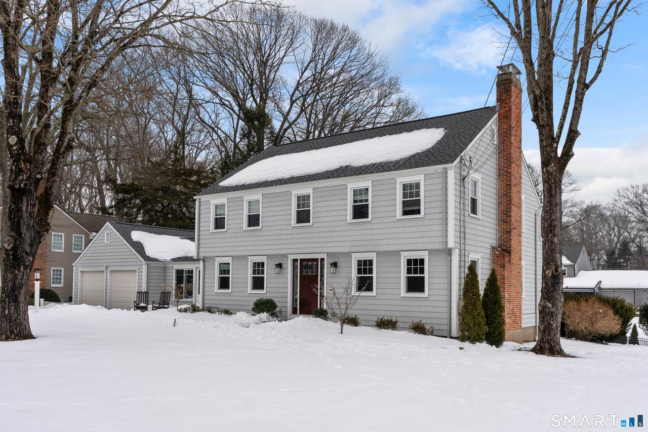 19 Glen Hollow - Photo 1
