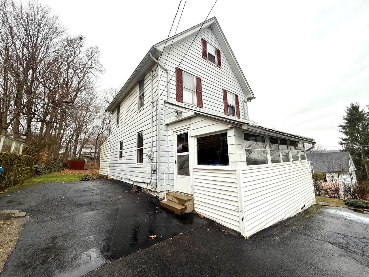 16 Naugatuck Avenue - Photo 1