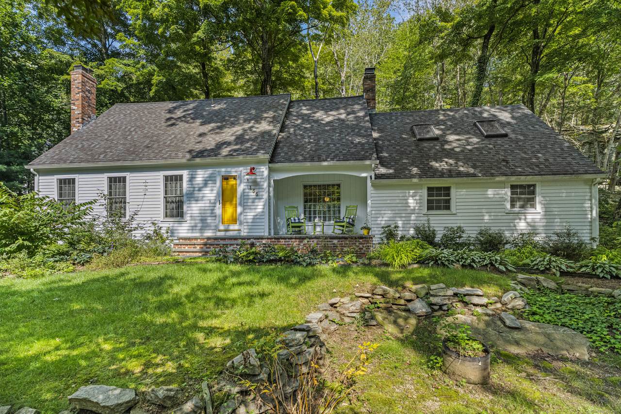 156 Concord Drive - Photo 1