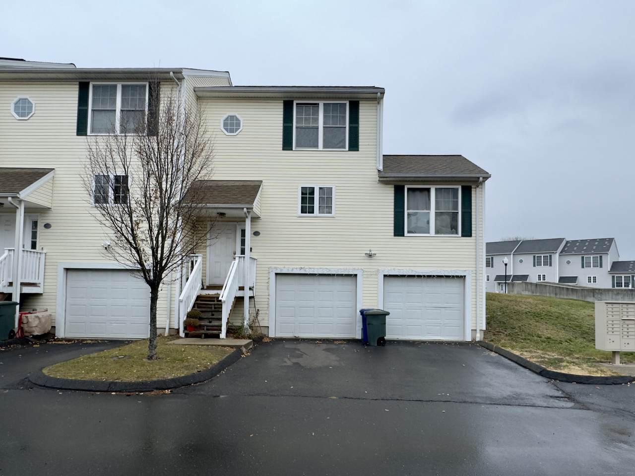 800 Seaview Avenue - Photo 1