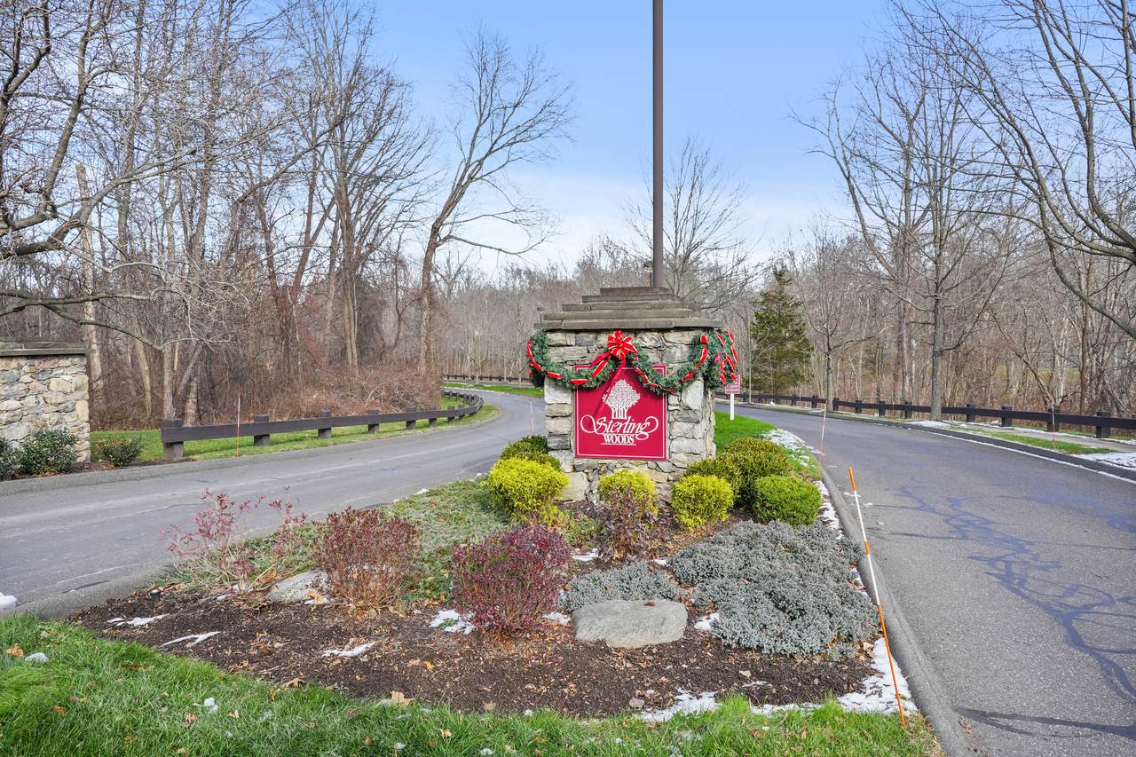 1406 Pinnacle Way - Photo 1