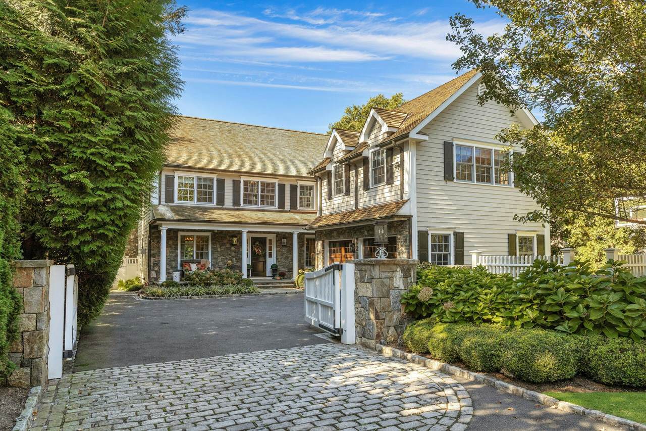 93 Mansfield Avenue - Photo 1