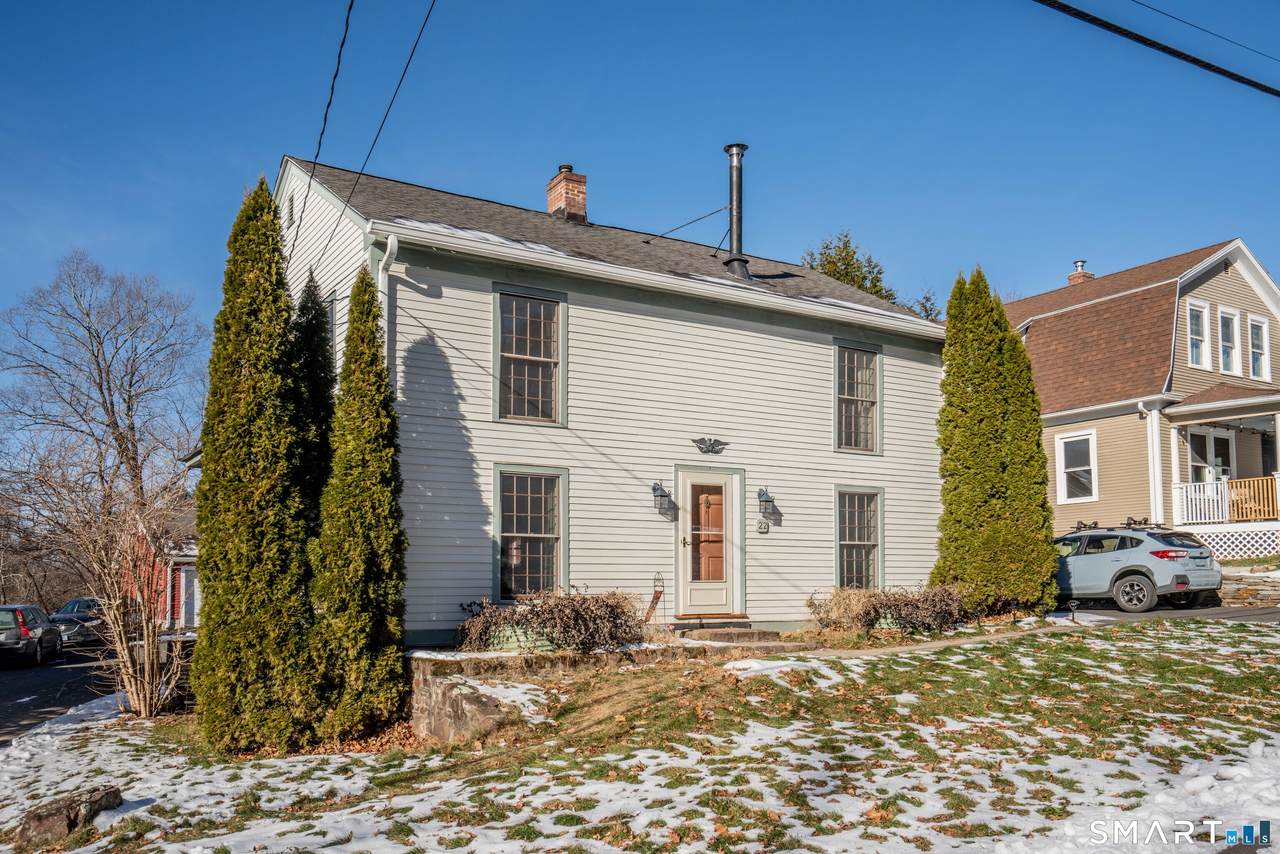 22 Old Hartford Avenue - Photo 1