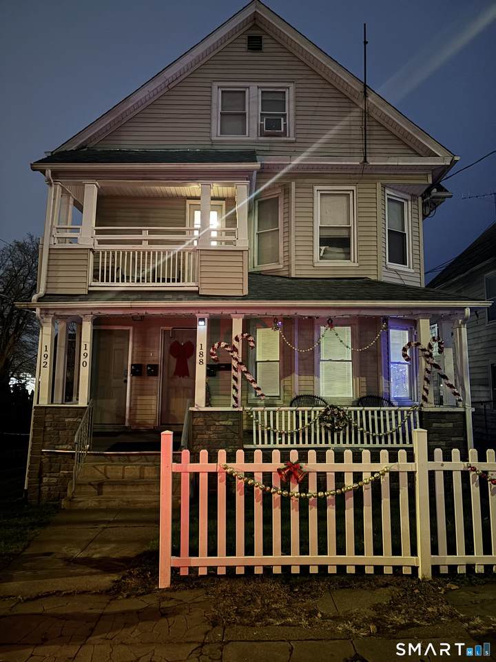 188 Monroe Street - Photo 1