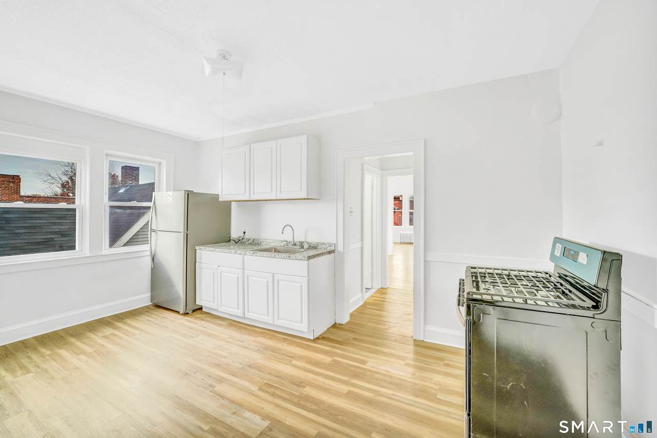 1040 Capitol Avenue - Photo 1