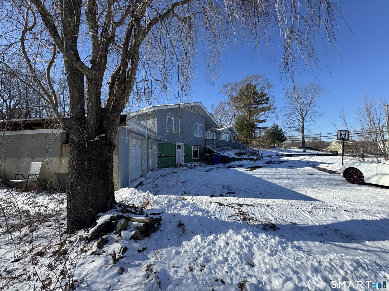 939 Boston Turnpike - Photo 1