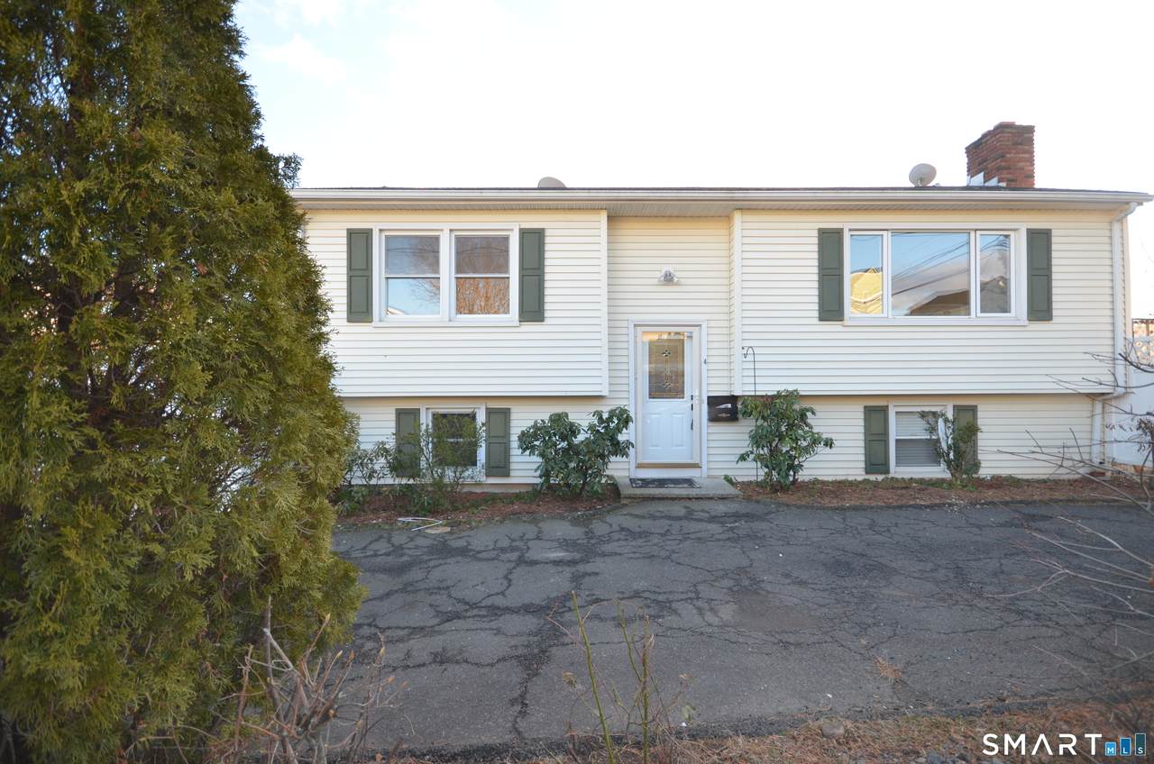 4 Austin Avenue - Photo 1