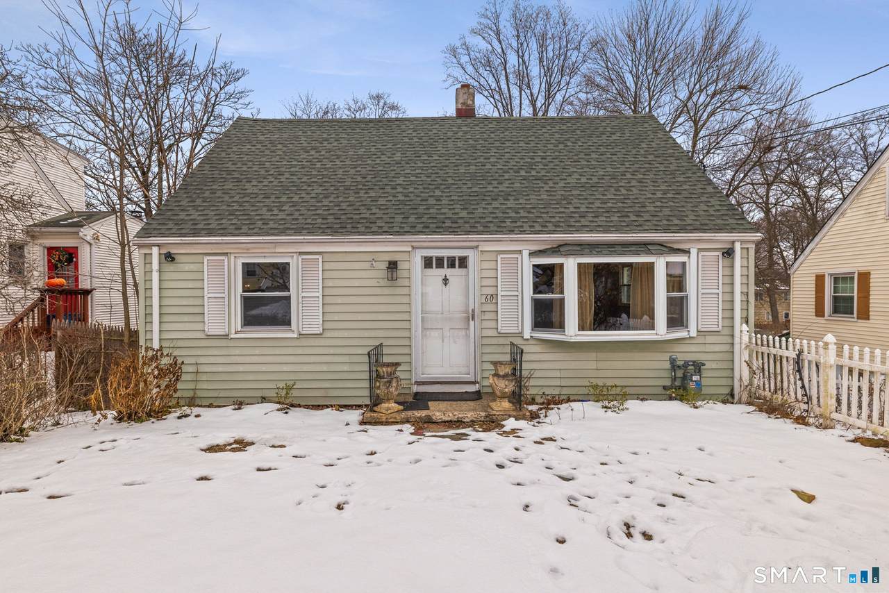 60 Ferris Avenue - Photo 1