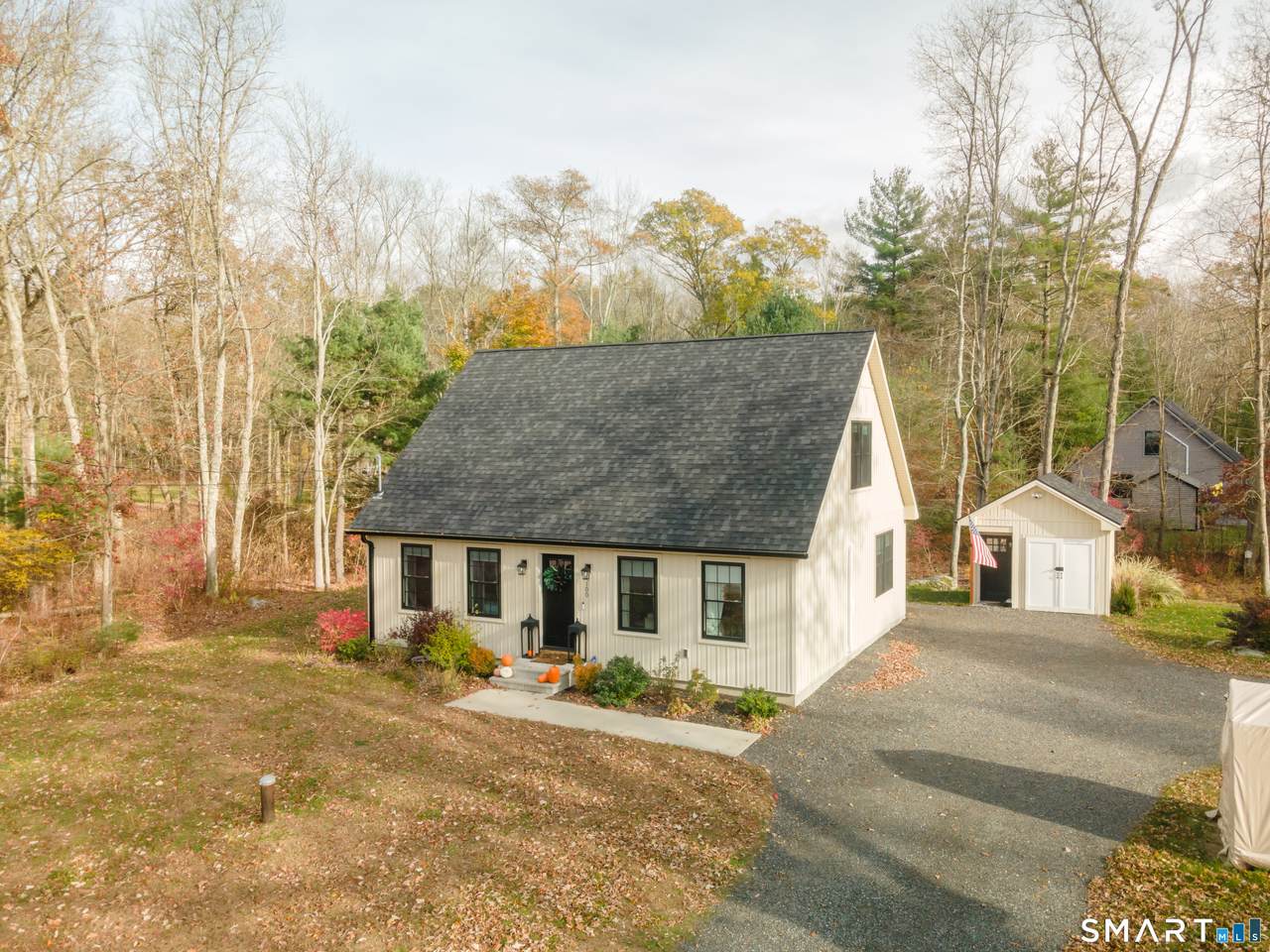 100 Squaw Rock Road - Photo 1