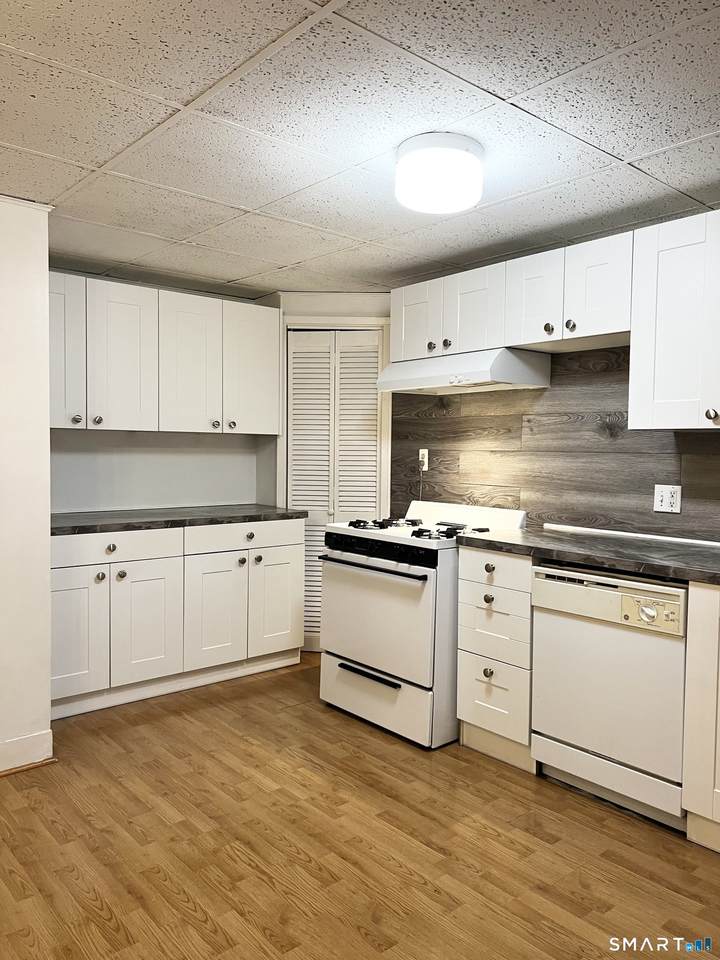 143 William Street - Photo 1