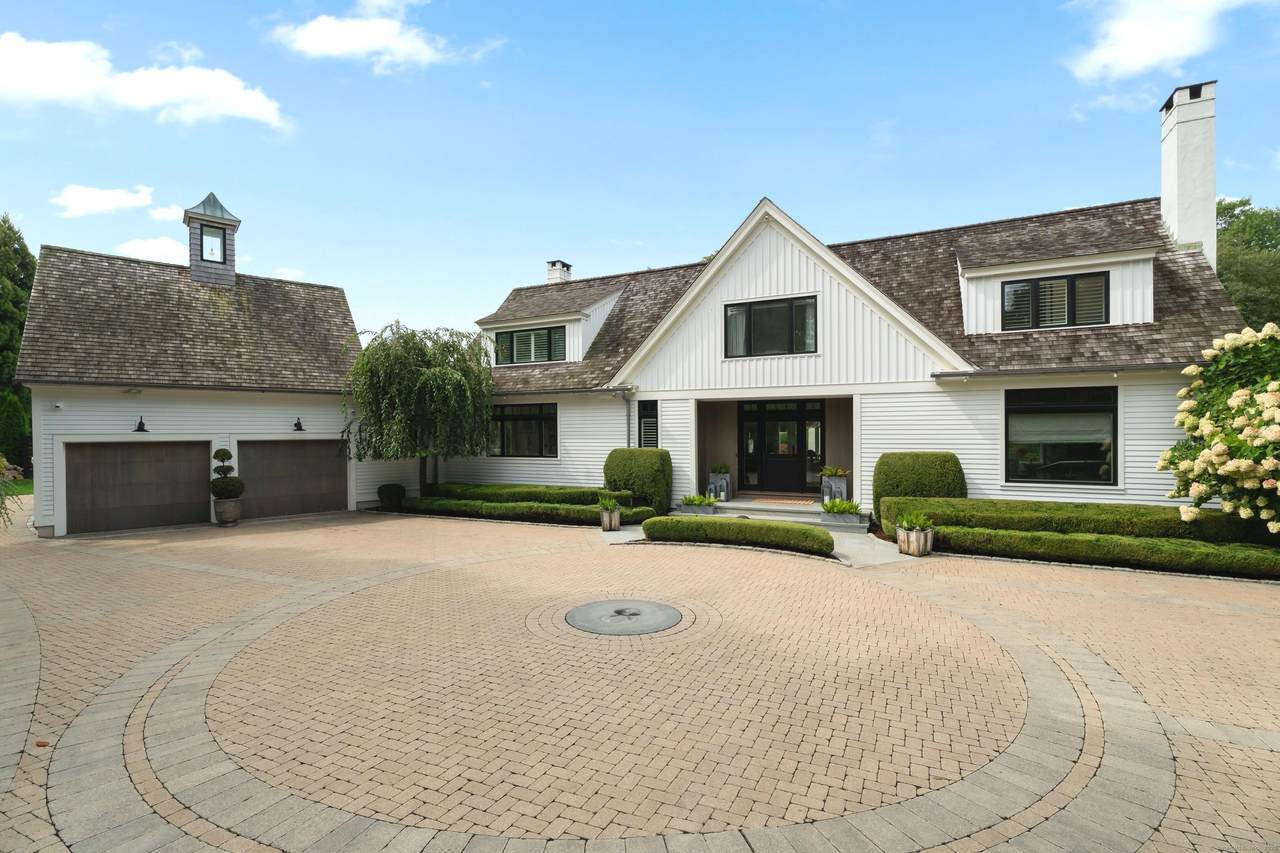 8 Gaylea Drive - Photo 1